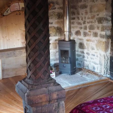 Village.Insolite Montagny-sur-Grosne 外观 照片